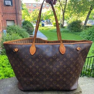 Louis Vuitton Neverfull GM Tote Bag